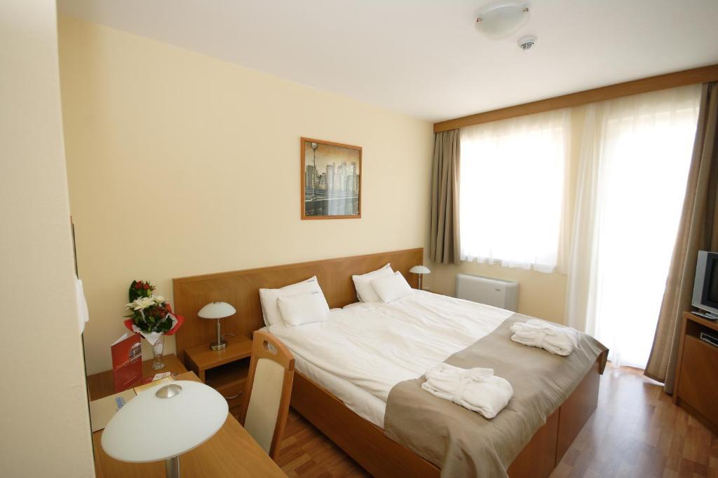 Panorama Wellness Apartman Hotel Hajdúszoboszló Habitación foto